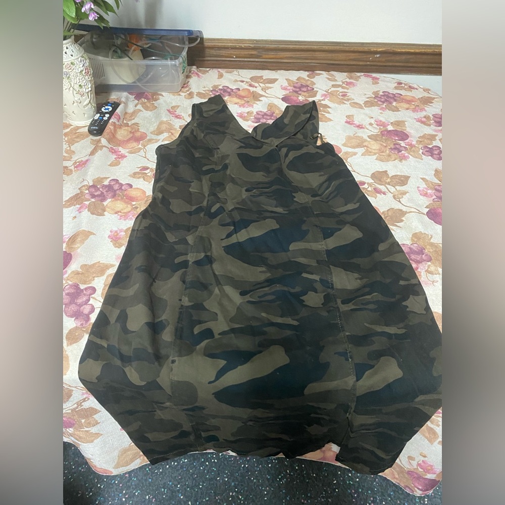 New York and company green camo dress sz XL